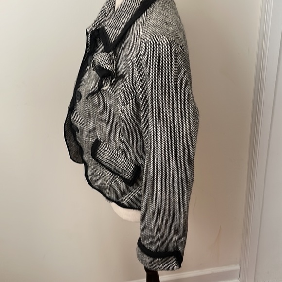 The Limited Tweed Jacket - Picture 14 of 16